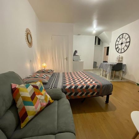 Studio Chaleureux Centre Ville Excideuil Bagian luar foto